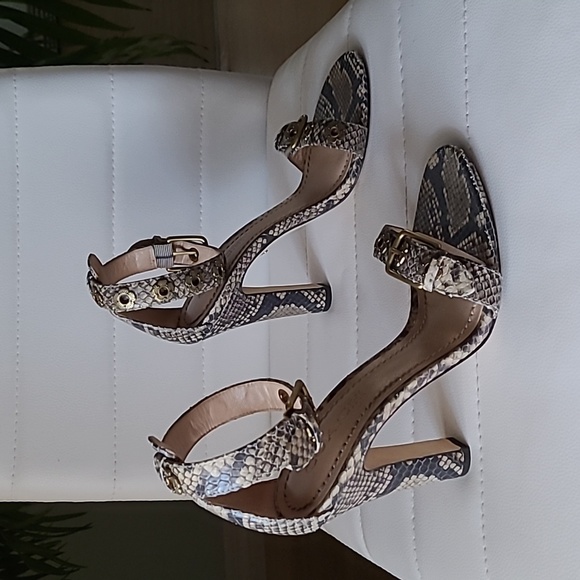 Coach Elizabeth Leather Heel Sandals ❤️ - Picture 3 of 8